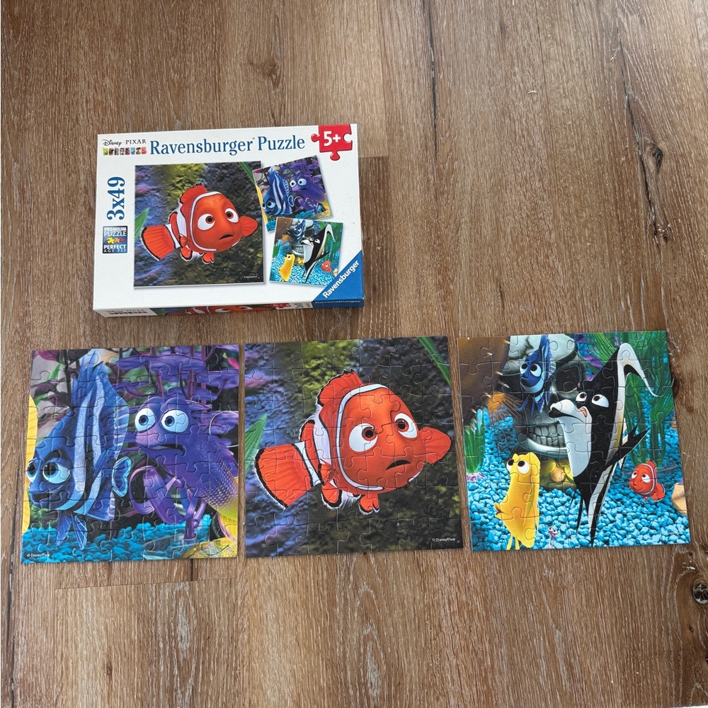 Ravensburger Disney Pixar Nemo Puzzle with Vibrant Colors 3 Different Puzzles
